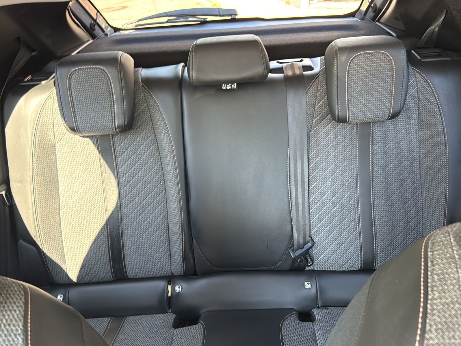 Fahrzeugabbildung Peugeot 208 Allure/Hybrid/AT/PDC/LED ab 185,00 € i.M.