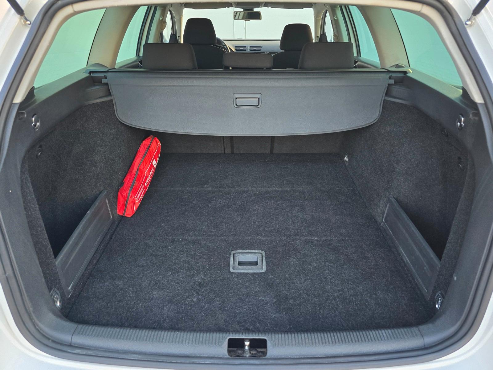 Volkswagen Passat 2009 — photo 10