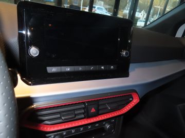 Fotografie 15 des Seat Arona FR 1.0 TSi DSG VollLED FullLink WinterPake