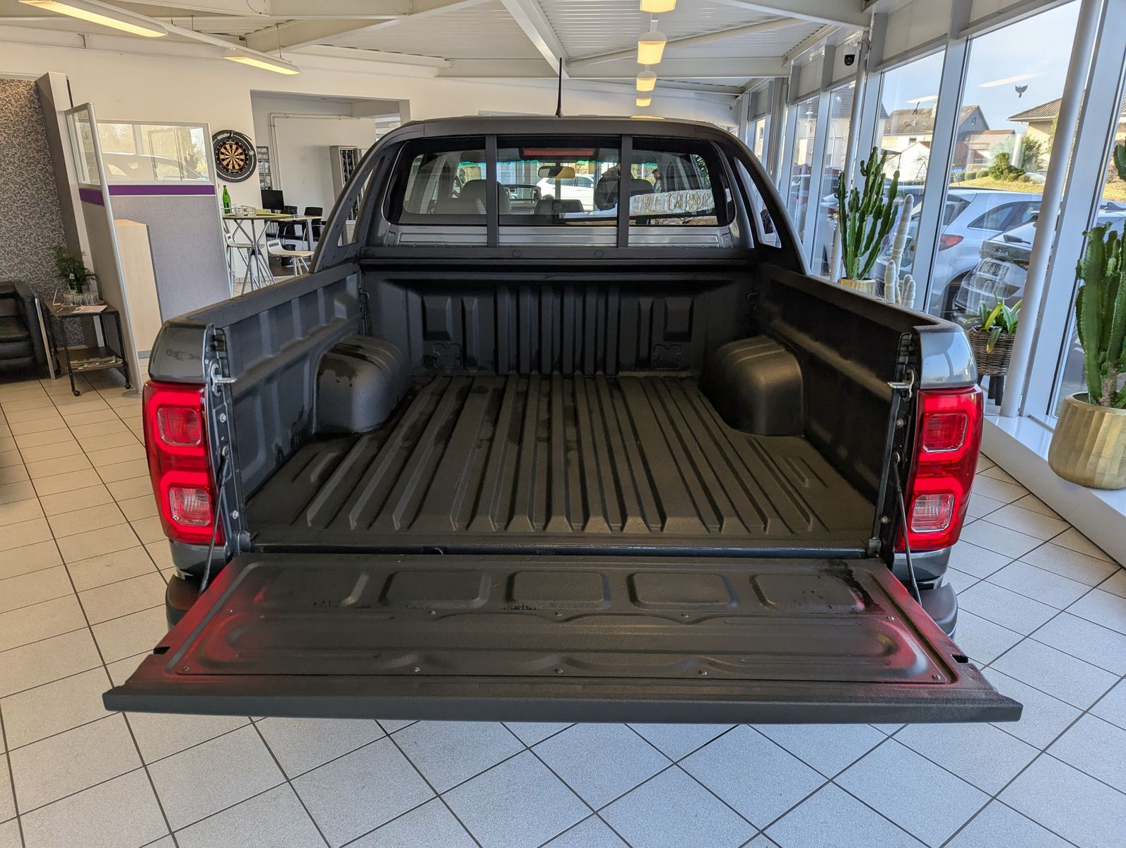 JAC 8 Pro 2,4 T Pick-Up 4WD Allrad 360° TEMP Leder - Image 11