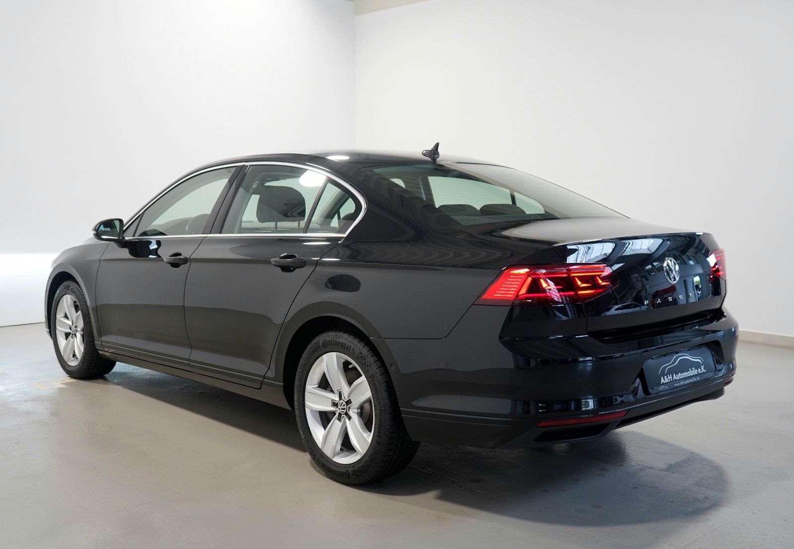 Volkswagen Passat Lim. 2.0 TDI DSG Business MATRIX ACC KAM foto 4