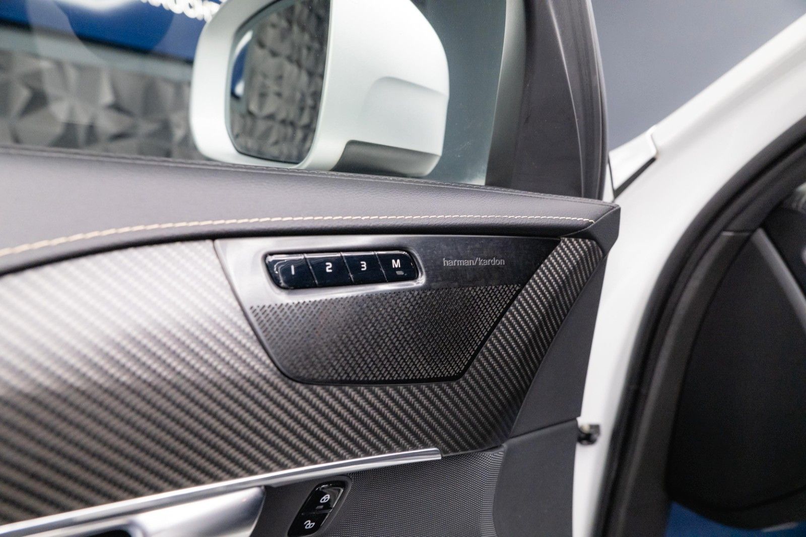 Fahrzeugabbildung Volvo XC90 R Design AWD Night-Paket | ACC | LED | DAB+