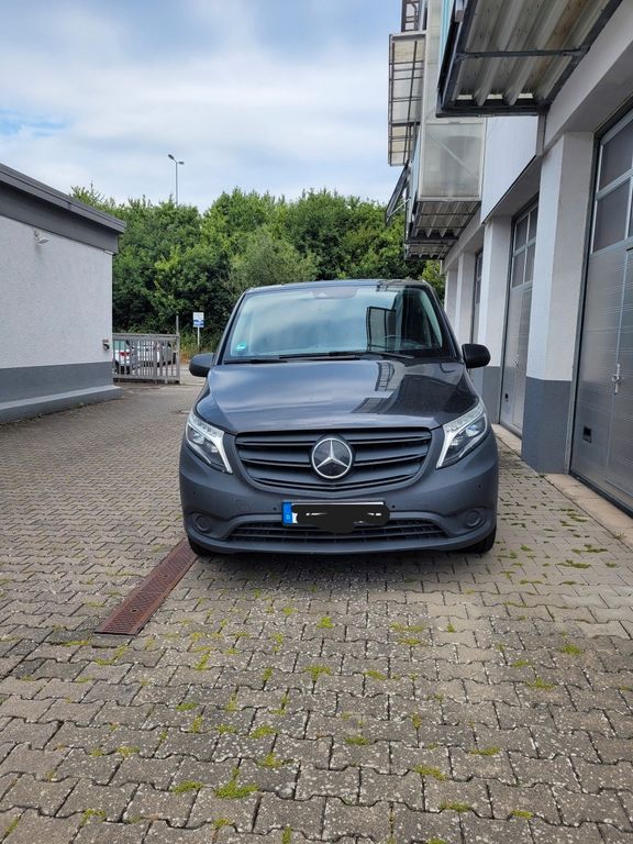Image of Mercedes-Benz Vito