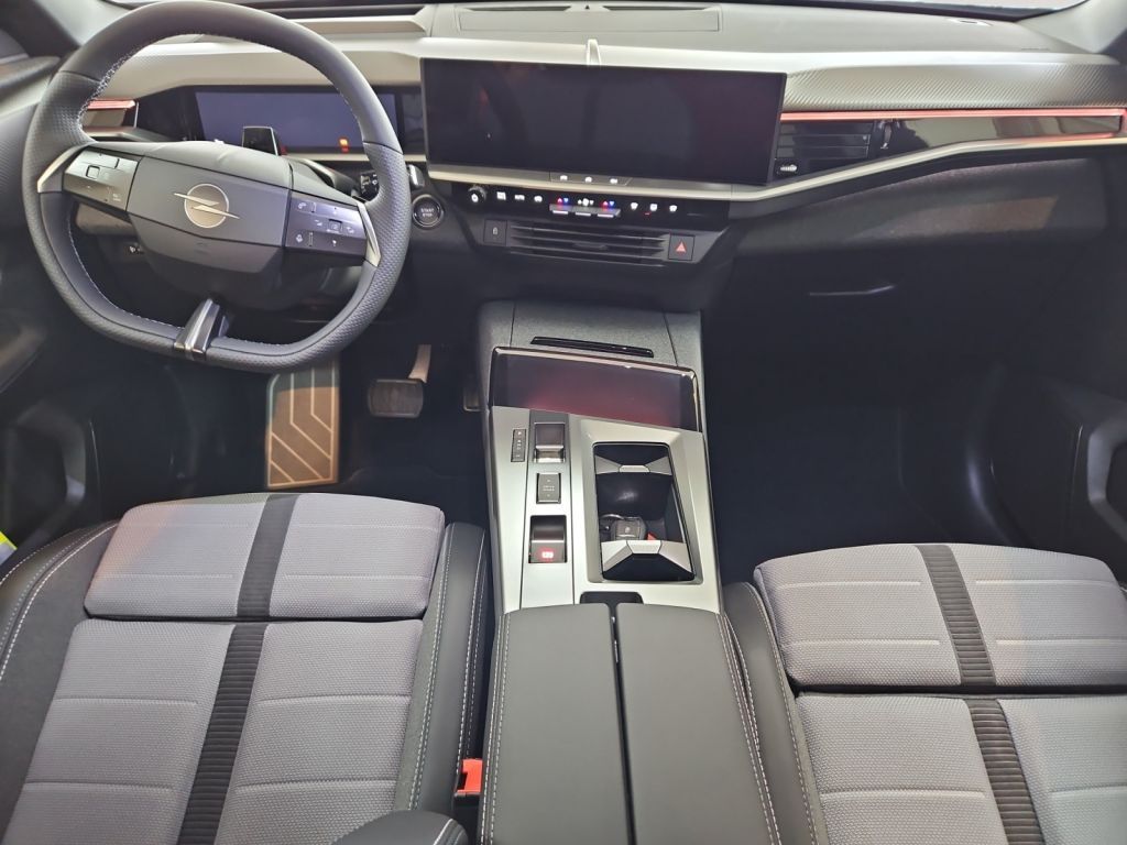 Fahrzeugabbildung Opel Grandland 1.2 DI Hybrid 48 V Automatik GS