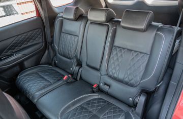 Fahrzeugabbildung Mitsubishi Outlander PHEV Top 4WD|