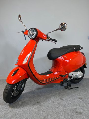 Vespa Primavera 50  S.  Orange