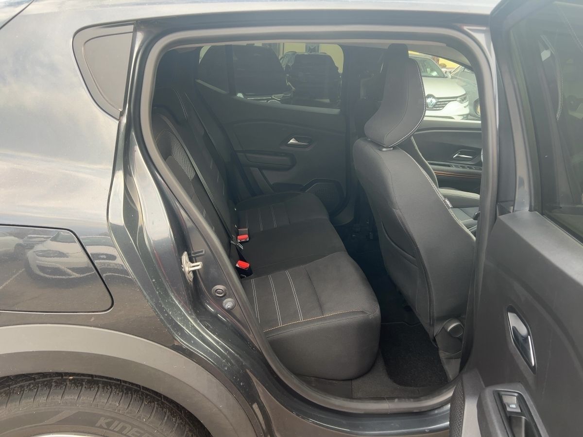 Fahrzeugabbildung Dacia Sandero Stepway Ultimate TCe 110 SHZ Kamera