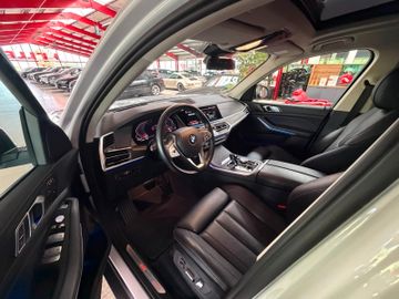 BMW X7 - 11