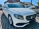 Mercedes-Benz E 220d T-Modell*LED*Navi*2.Hand*Ahk*Temp* - Mercedes-Benz E 220 in Dresden