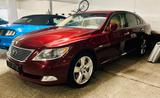 Lexus LS 460 Kamera/Kühlfach/Softclose/Belüftung - Lexus LS 460 mit Benzin-Antrieb: Automatik