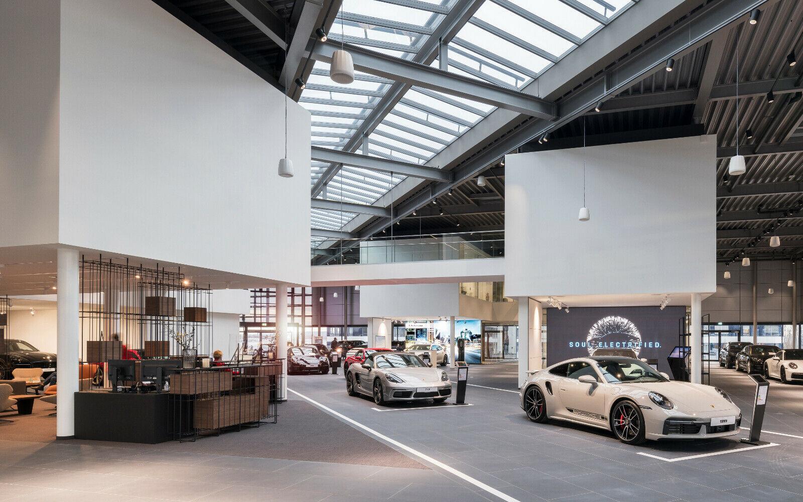 showroom-image-main