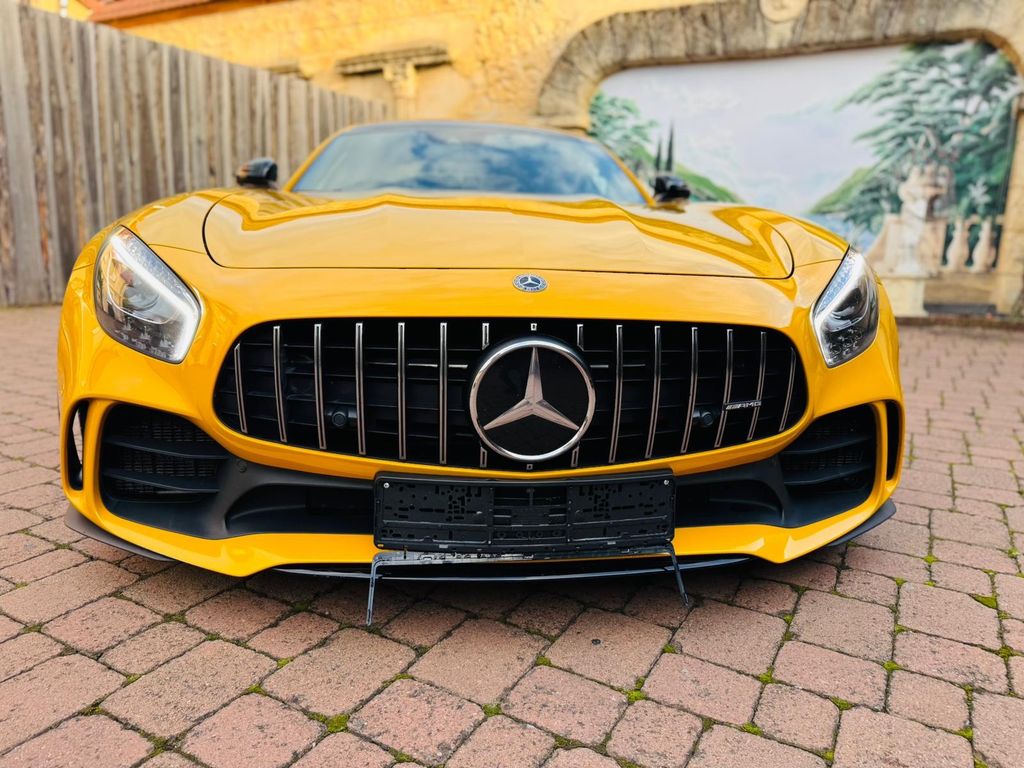 Mercedes-Benz AMG GT R