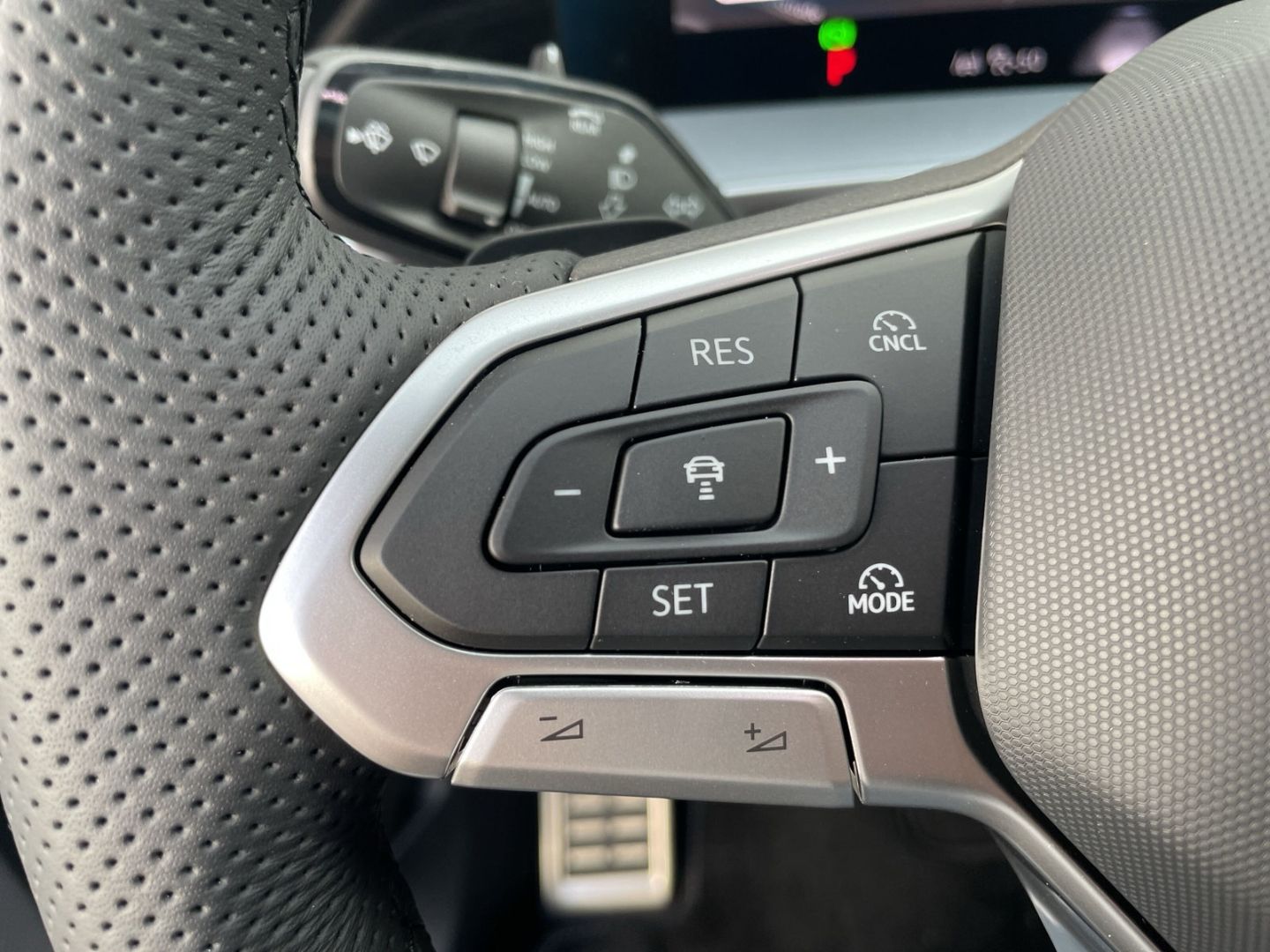 Tayron R-Line 2.0 TDI DSG 4MOTION Standhzg/Pano