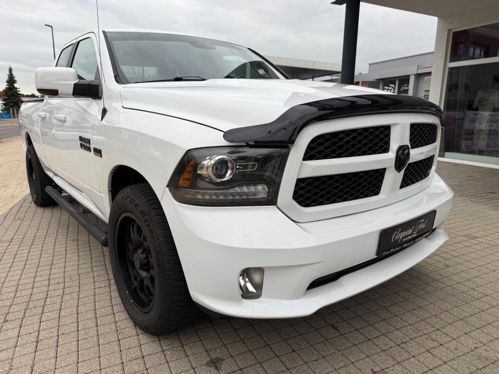 Dodge RAM 1500, 5,7 V8 , AHK , Tüv 09.2027...