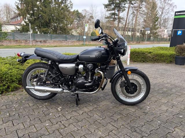 Kawasaki W 800 STREET