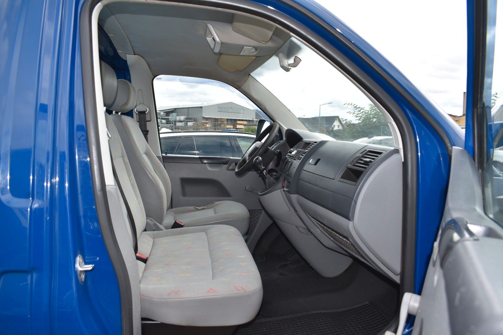 Fahrzeugabbildung Volkswagen T5 Transporter Pritsche Pritsche