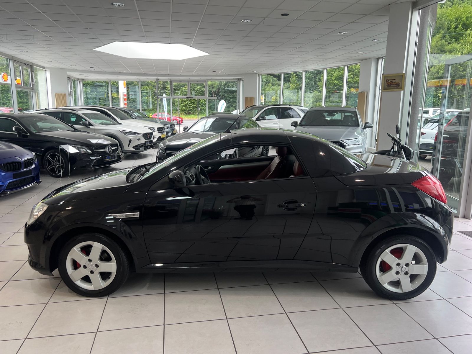 Fahrzeugabbildung Opel Tigra Twin Top Design Edition CABRIO