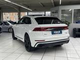 Audi Q8 50 TDI quattro S-line Pano Kamera LED ACC AHK - weiße Audi Q8