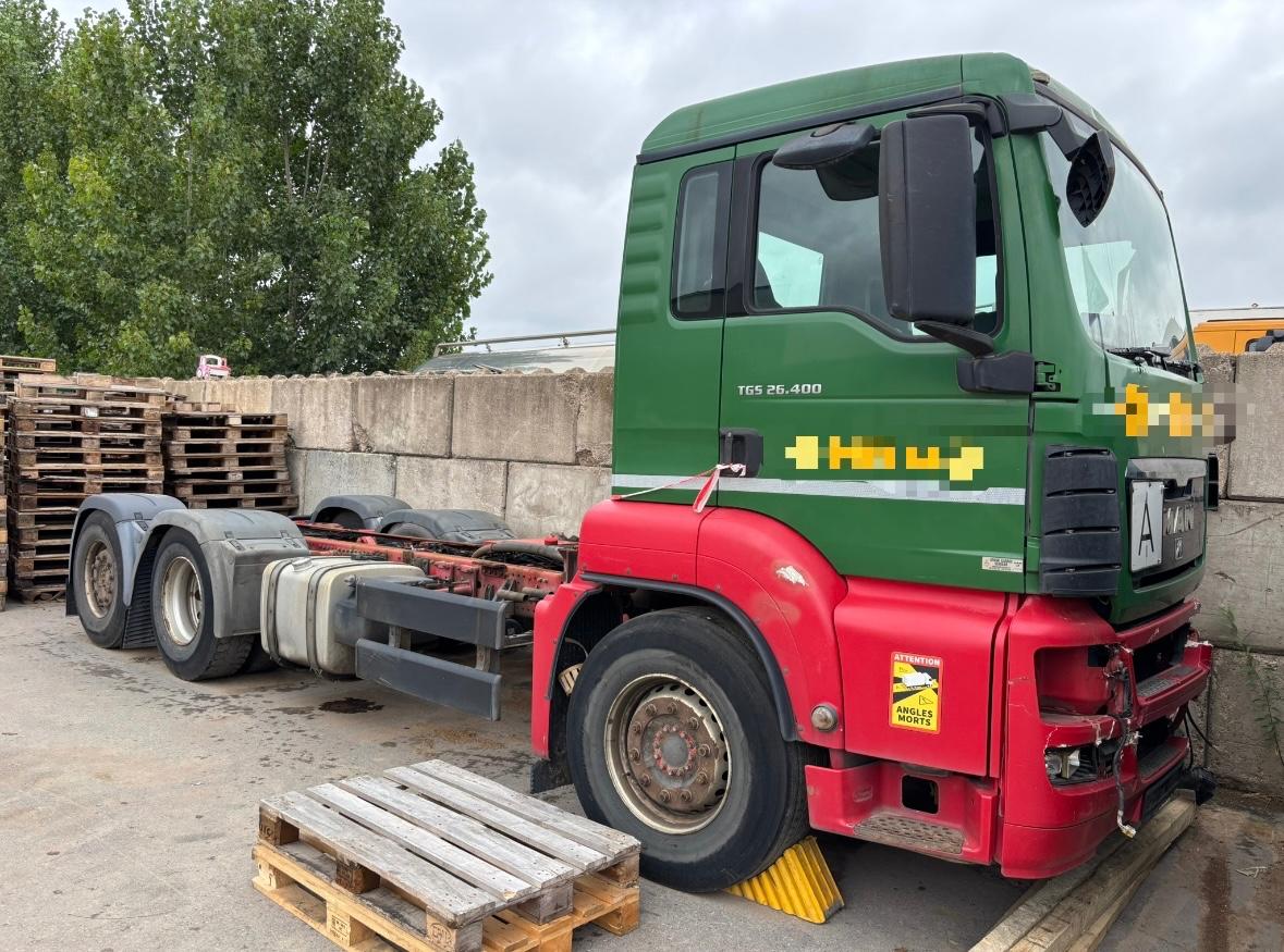 MAN TGS 26.400 UNFALL