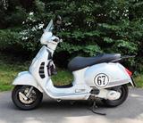 Vespa GTS 250 - Vespa Motorräder in Lübeck