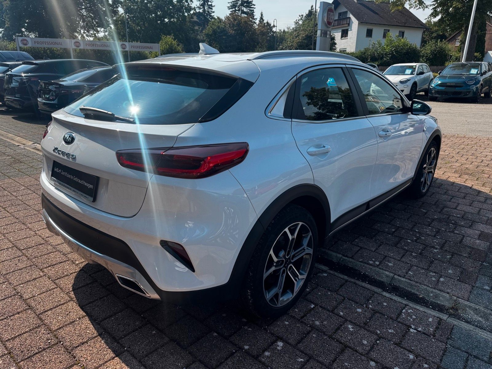 Fahrzeugabbildung Kia XCEED 1.5T SPI NAV 160PS AUTOMATIK