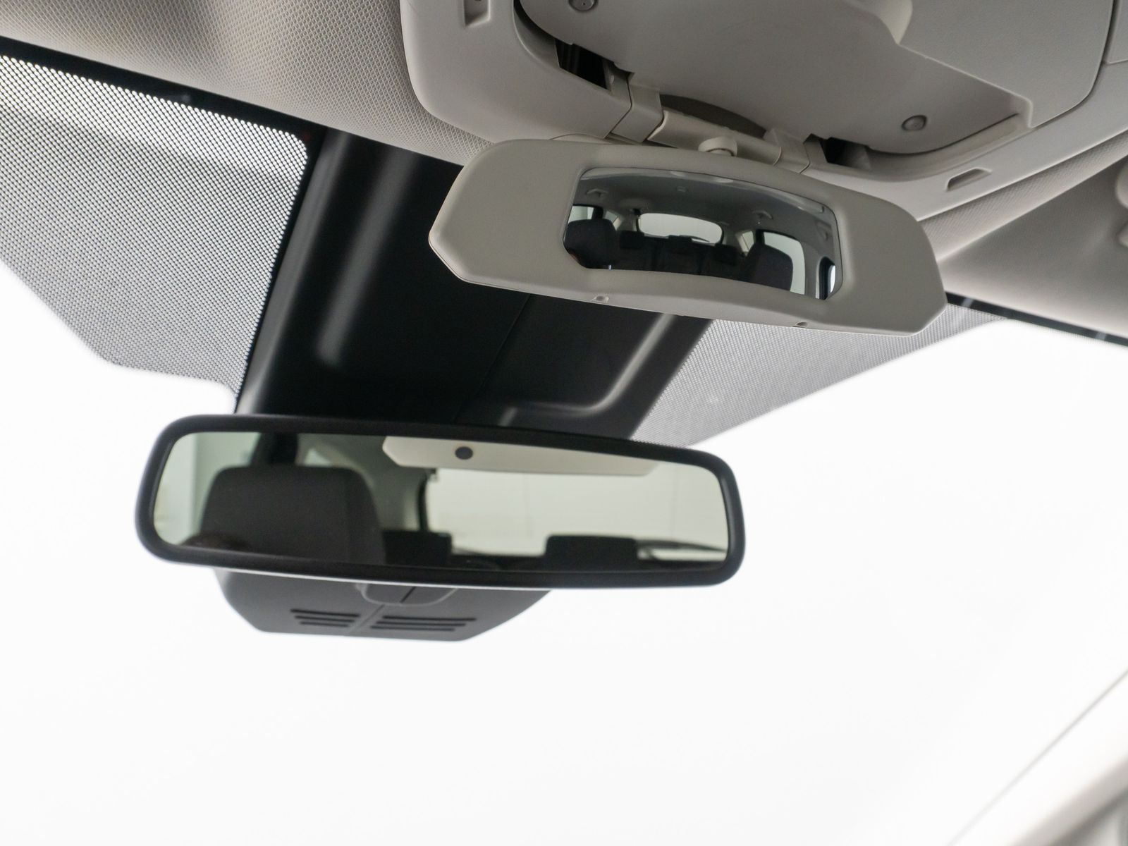 Fahrzeugabbildung Ford C-MAX Titanium Kamera HiFi Komfort Tempomat Navi