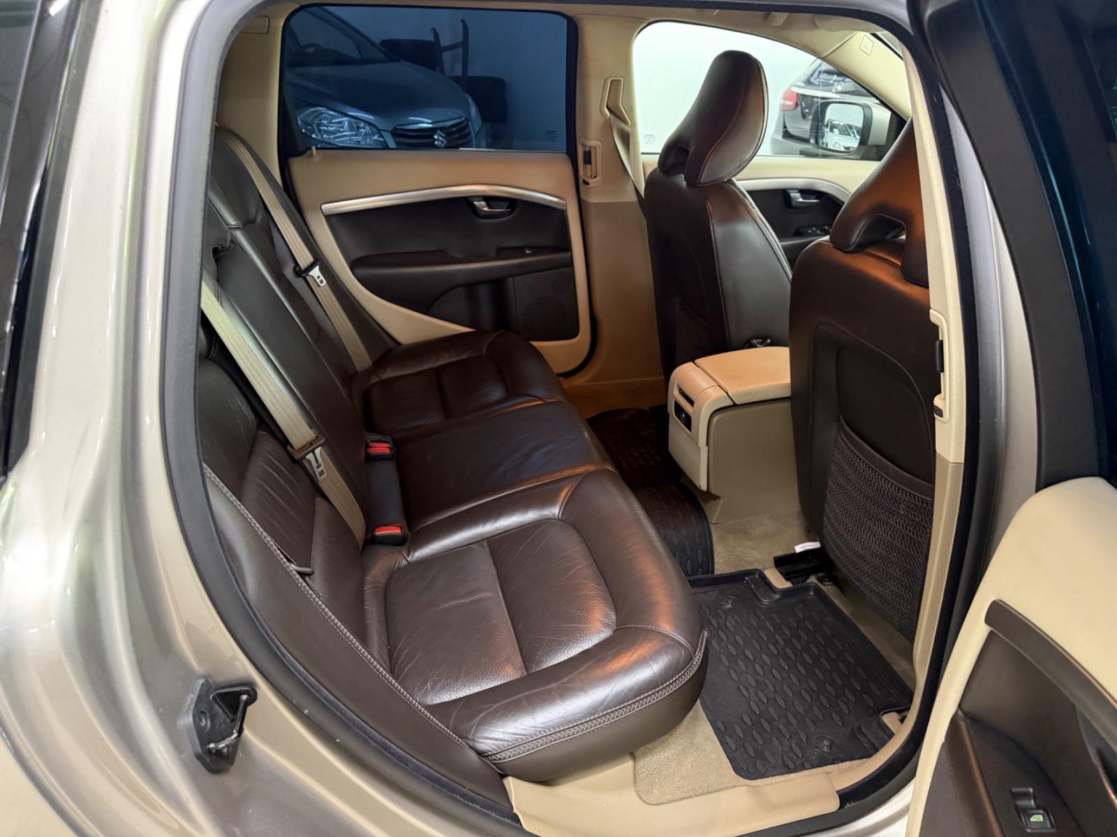 Volvo XC70 2007 — photo 12