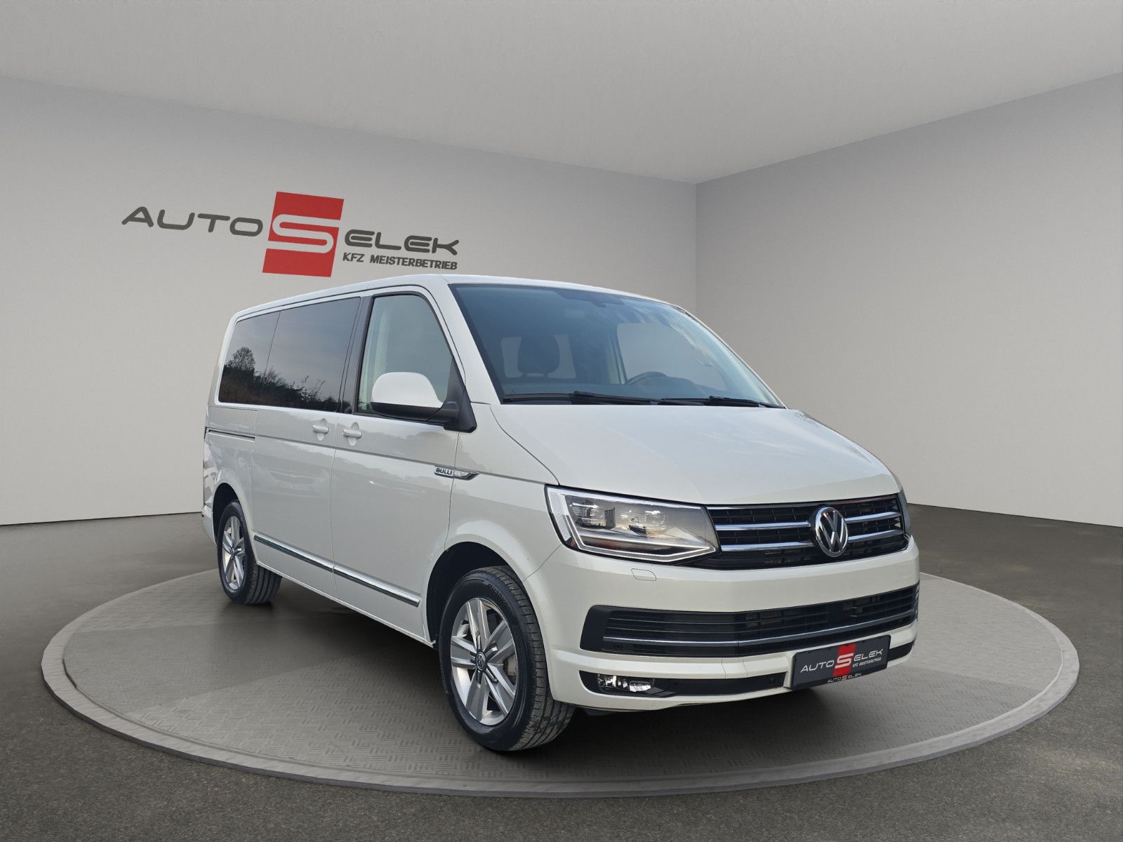 Fahrzeugabbildung Volkswagen T6 Multivan Generation Six+DSG+7 Sitze+AHK+LED