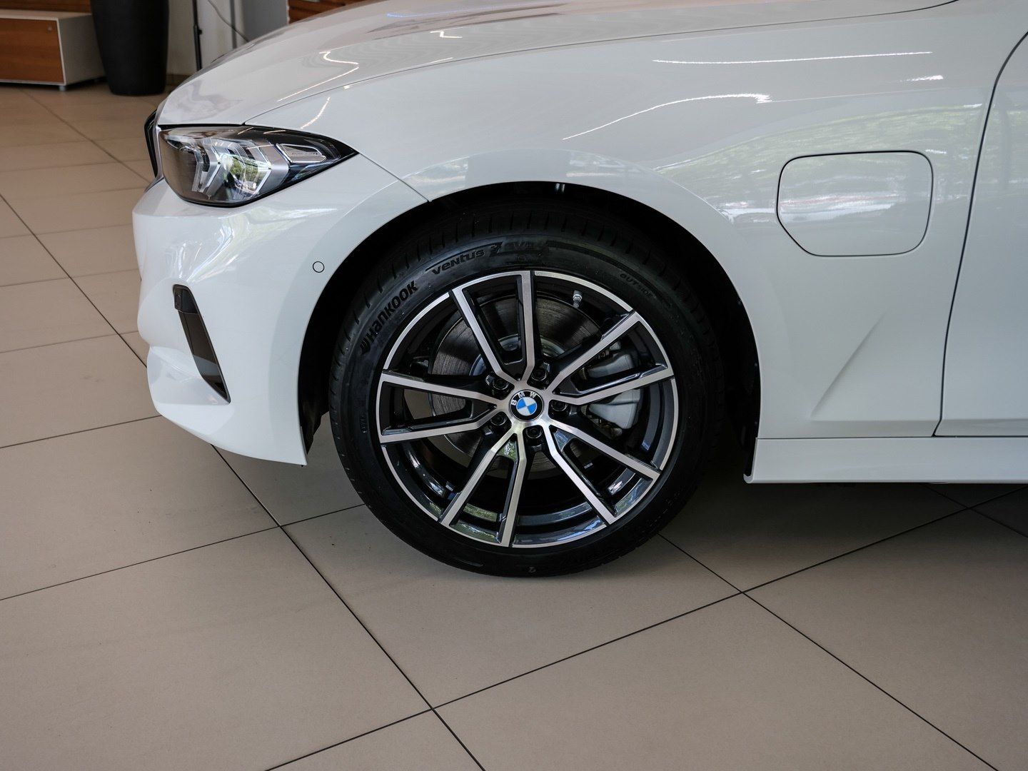 BMW 330 - Bild 7
