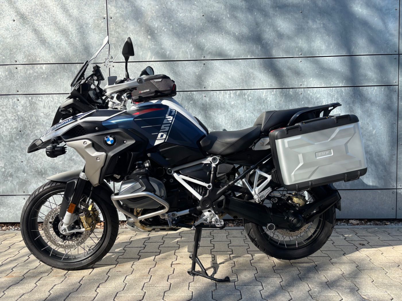 Fahrzeugabbildung BMW R 1250 GS Trophy 4 Pakete Sitzheizung Seitenkoff
