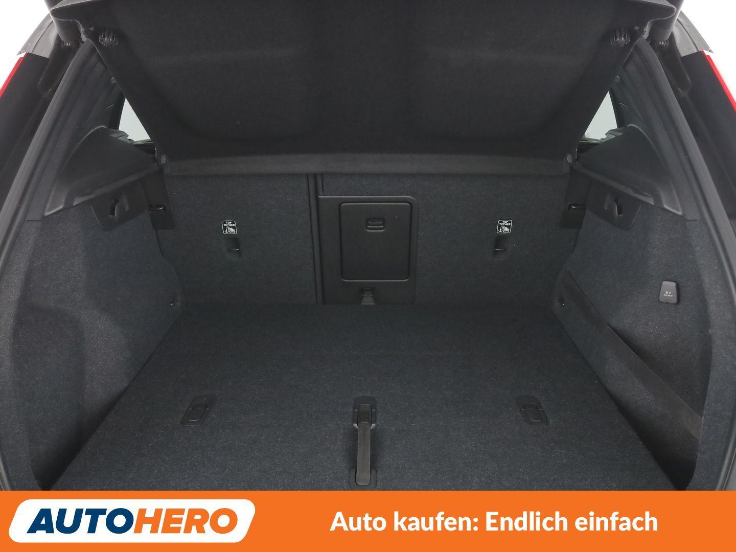 Volvo XC40 2.0 T4 Inscription 2WD Aut*NAVI*LED*TEMPO*