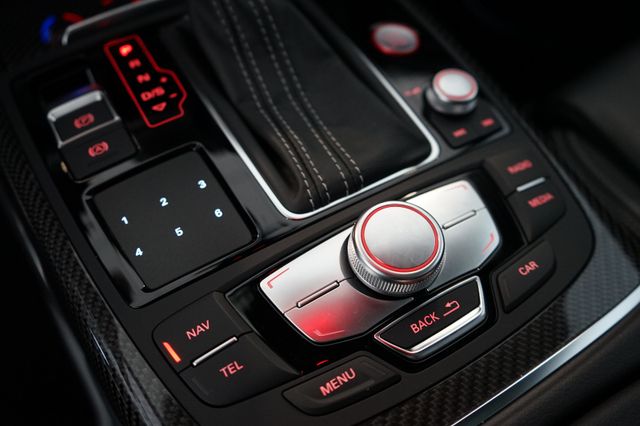 Audi RS6 performance | HuD | Pano | Keramik | 305km/h Audi RS6 performance | HuD | Pano | Keramik | 305km/h