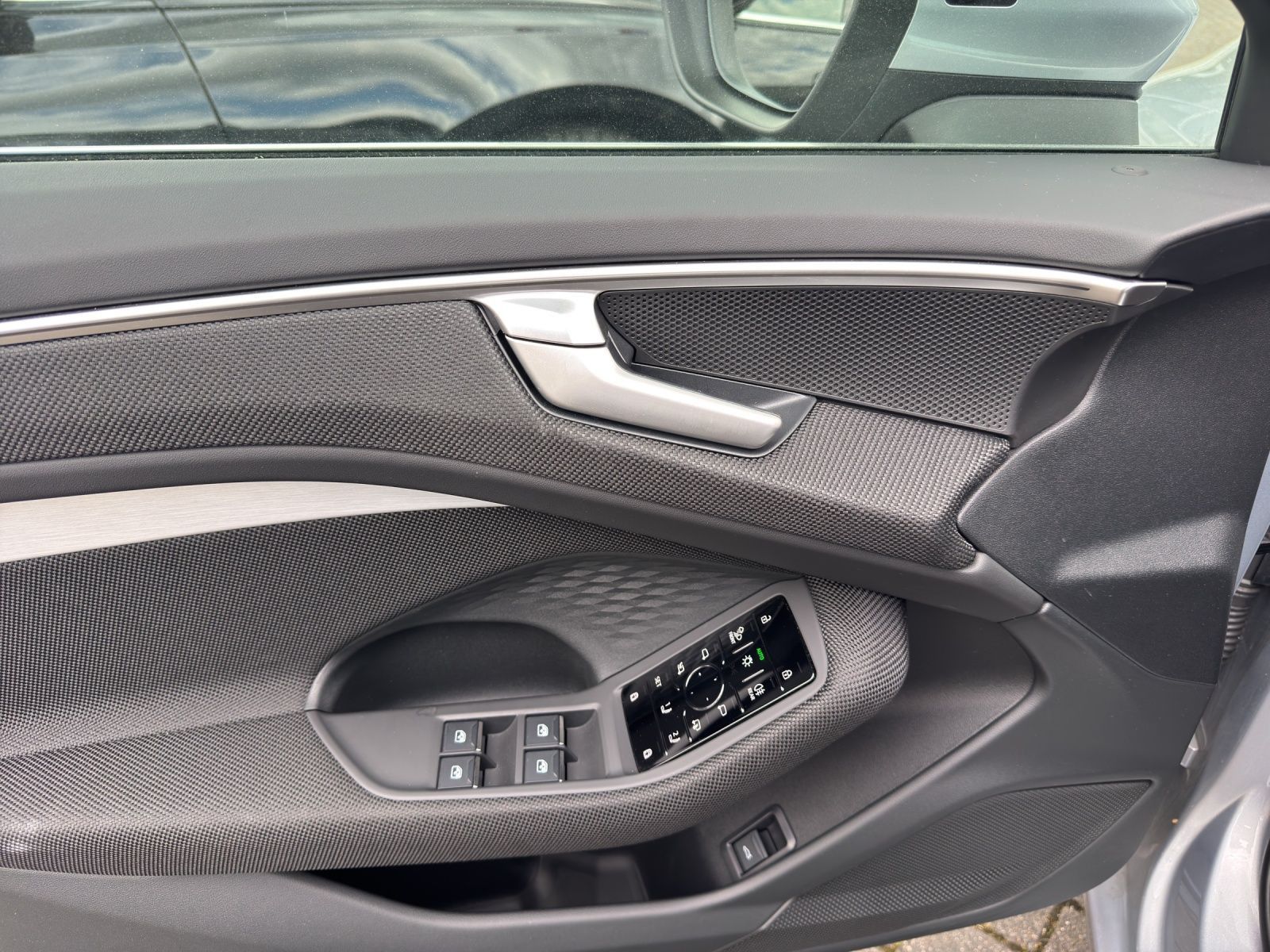 Audi A6 - Bild 8