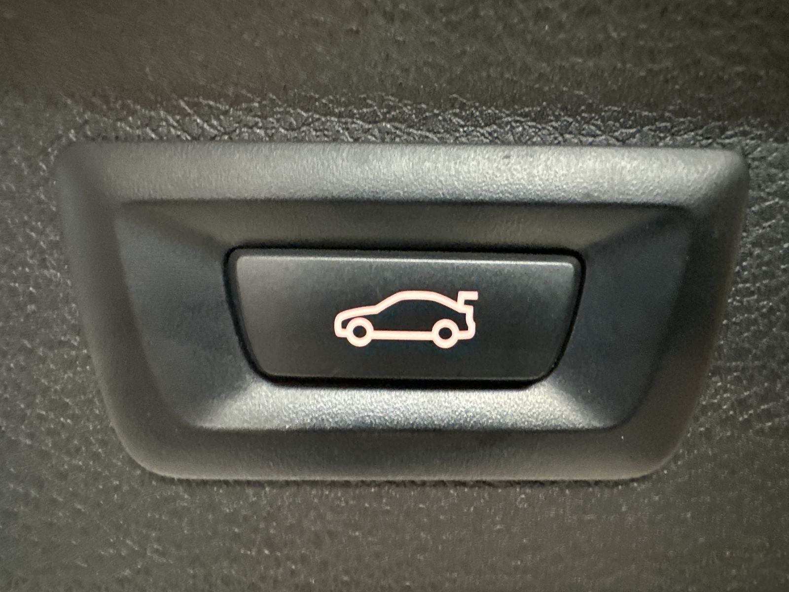 Fahrzeugabbildung BMW 218d Gran Tourer Advantage Aut. NAV+LED+AHK+KAM