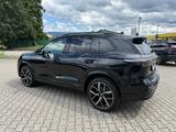 Volkswagen Tiguan 2.0 TDI R-Line BlackStyle Matrix*Pano*AHK - VW Tiguan Gebrauchtwagen in Leverkusen