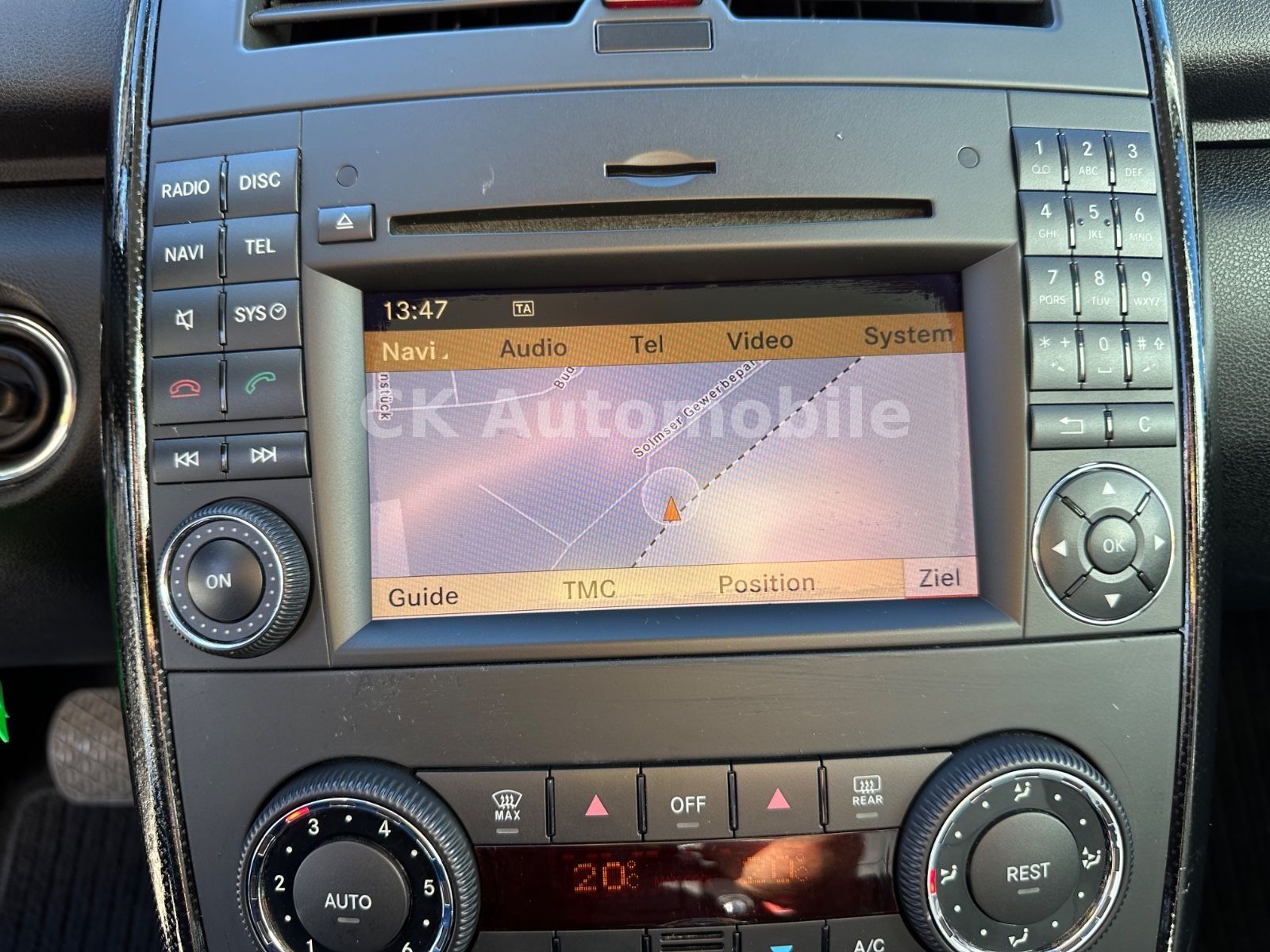 Fahrzeugabbildung Mercedes-Benz A 200 Avantgarde Special Edition/Automatik/Navi