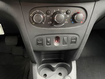 Bild 17 Dacia Sandero II Stepway Prestige AT +NAVI+ALLWETTER+