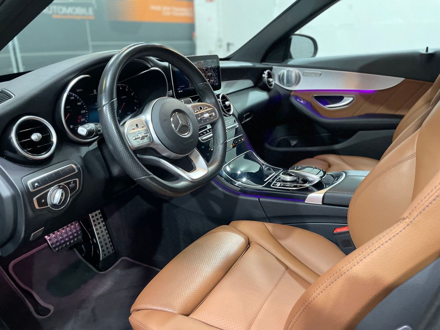 Fahrzeugabbildung Mercedes-Benz C 300 T AMG Night#LED#Mbux#360°#M-Beam#Burmester