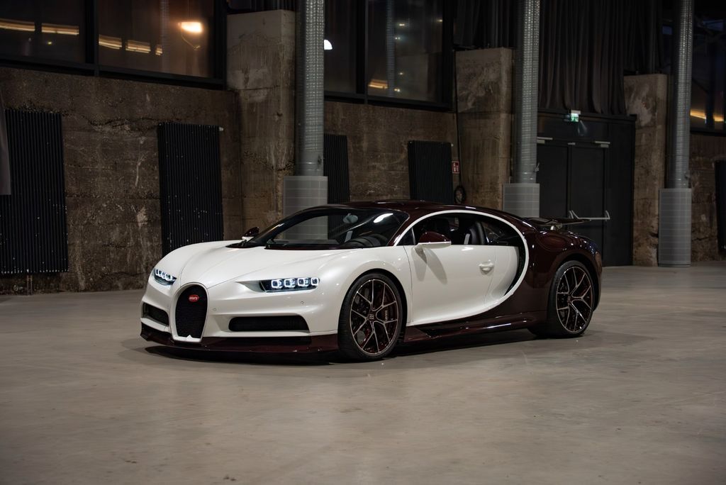 Bugatti Munich | Chiron Sport | Red Carbon