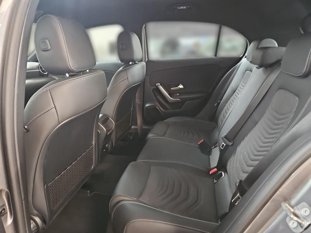Fahrzeugabbildung Mercedes-Benz A 180 Progressive Navi KAM SpurH LED SHZ RDK