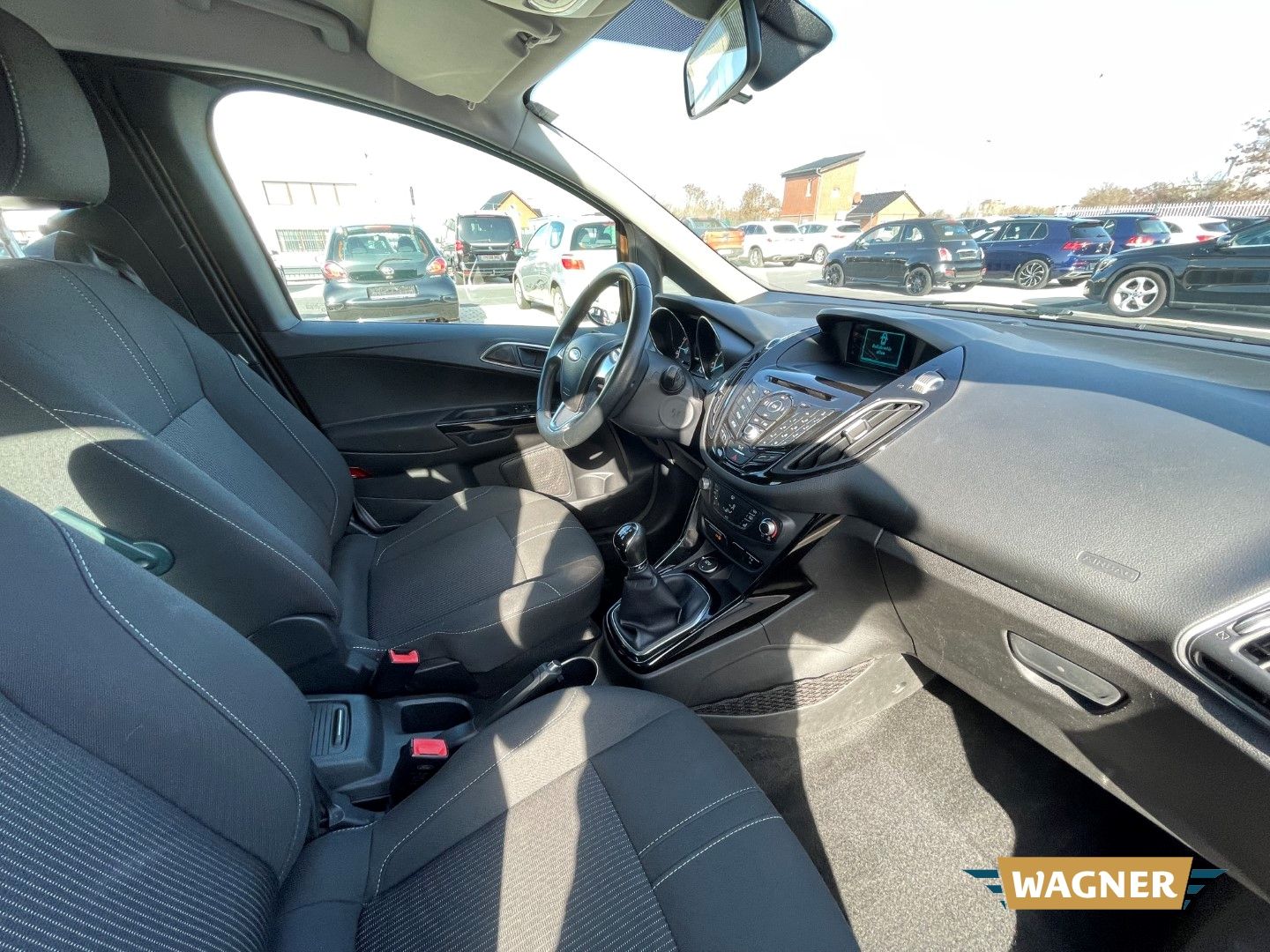 Fahrzeugabbildung Ford B-Max Titanium Klimaanlage Sitzheizung