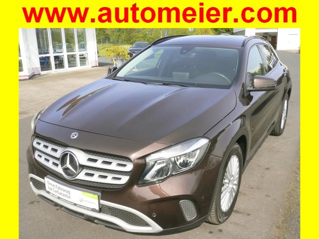 Mercedes-Benz GLA 220 4Matic 7G-DCT mit LED und Navigation