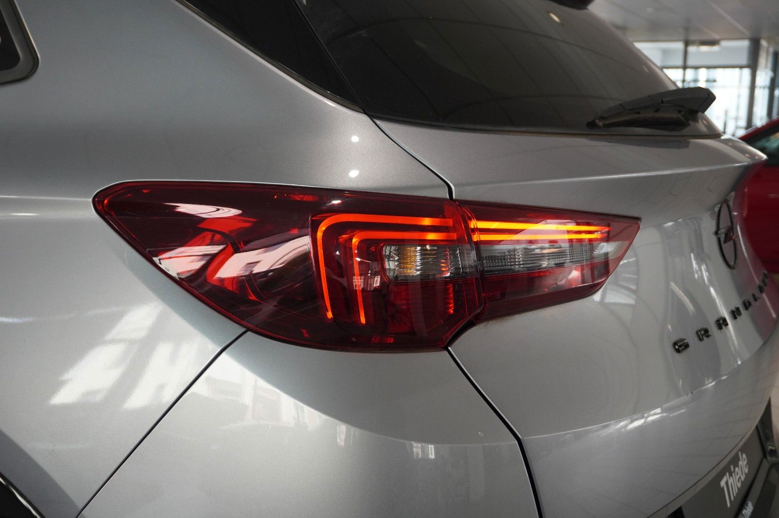 Fahrzeugabbildung Opel Grandland (X) 1.2T GS SPORT NAVI/LED/VIRT./DAB+