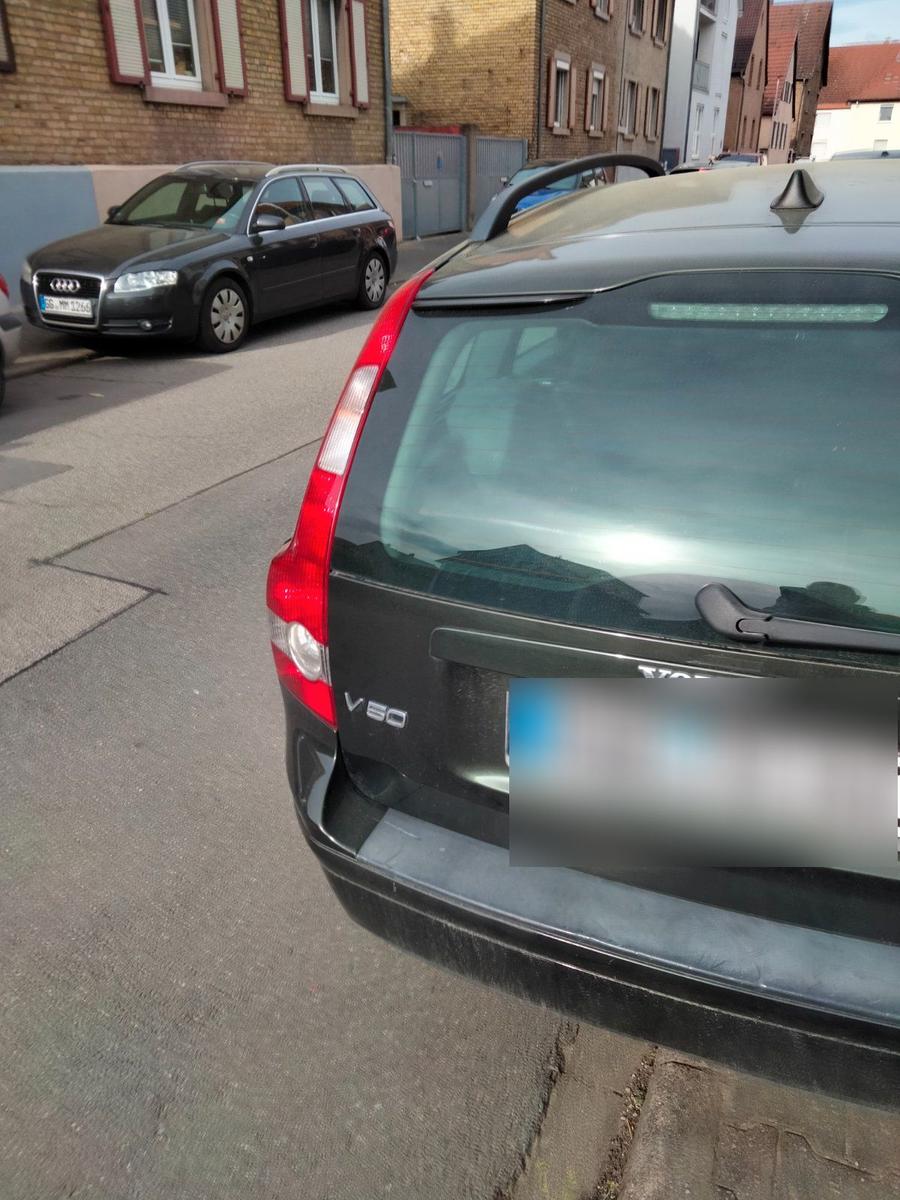 Volvo V50 2005 — engine 101 HP (74kW)