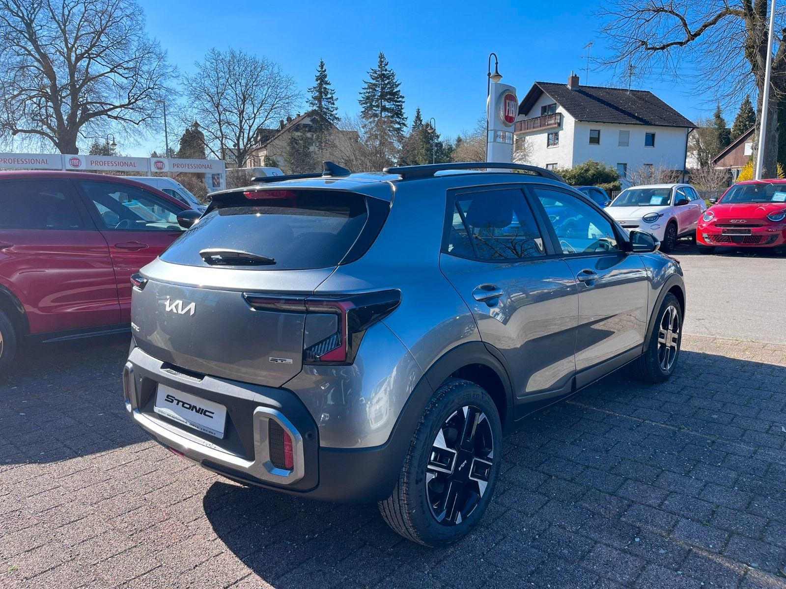 Fahrzeugabbildung Kia Stonic GT-Line Navi Totwinkel ACC Teilleder uvm.