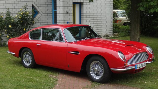 Aston Martin DB 6