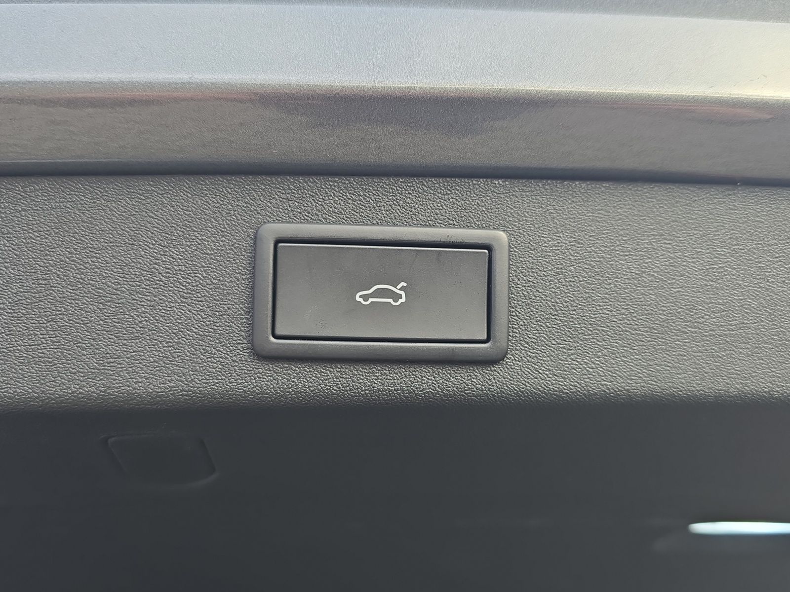 Fahrzeugabbildung SKODA Kodiaq 2.0 TDI  4x4 Selection MATRIX AHZ KAMERA