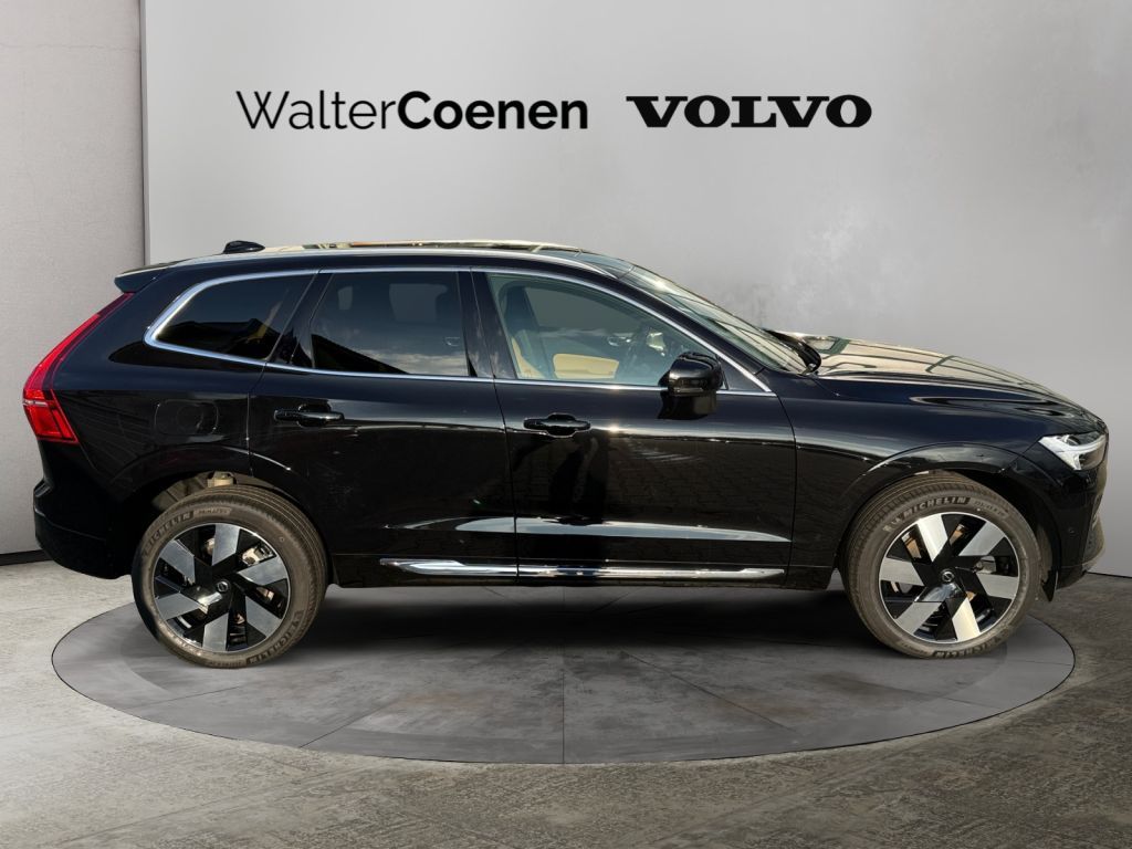 VOLVO XC60 T6 AWD Plug-in Hybrid Plus Bright Adaptives VOLVO XC60 T6 AWD Plug-in Hybrid Plus Bright Adaptives