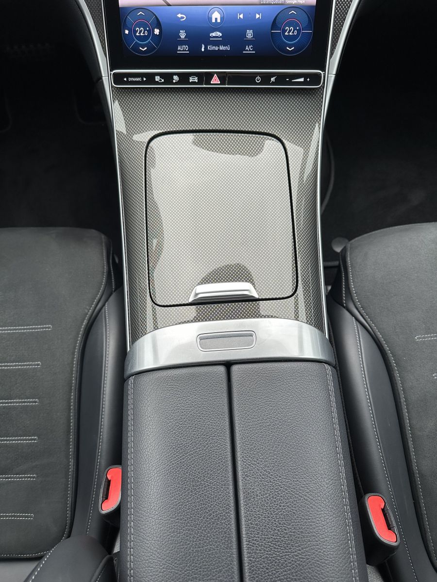 Fahrzeugabbildung Mercedes-Benz C 300e T AMG-Line NAV+LED+KAM+AHK+VCOCK+CARPLAY