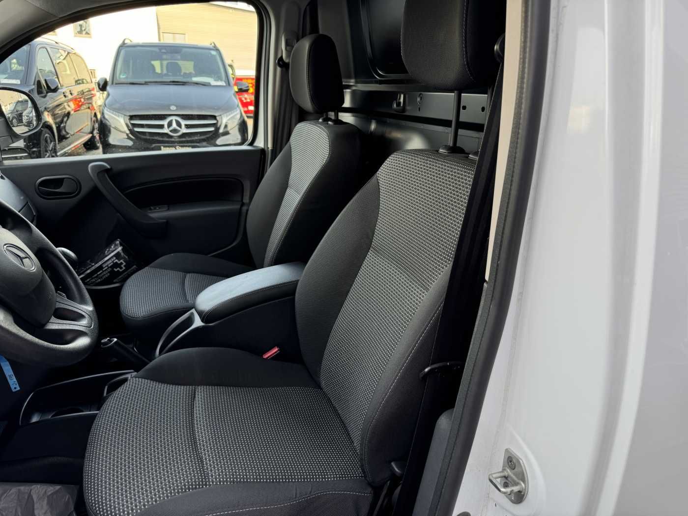 Fahrzeugabbildung Mercedes-Benz Citan 108 CDI Hecktüren